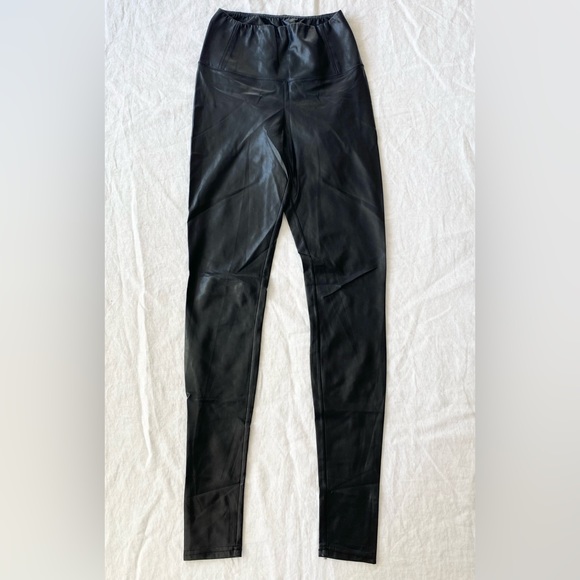 Aritzia Wilfred Free Daria High Rise Faux Leather Leggings - Picture 10 of 15